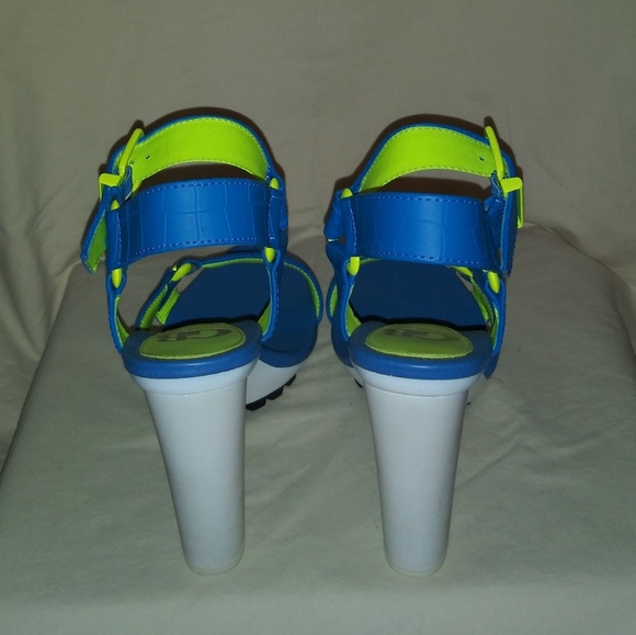 Chunky heels - Picture 2 of 4